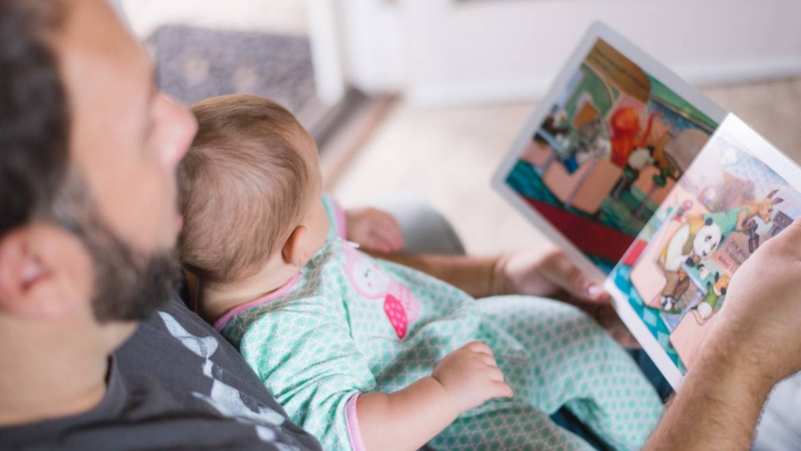 Aprobada la ampliación del permiso de paternidad a cinco semanas a partir del 5 de julio de 2018