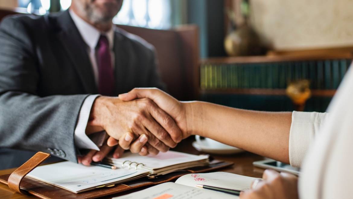 ¿En qué casos las Sociedades mercantiles deberán contar con un Letrado asesor?