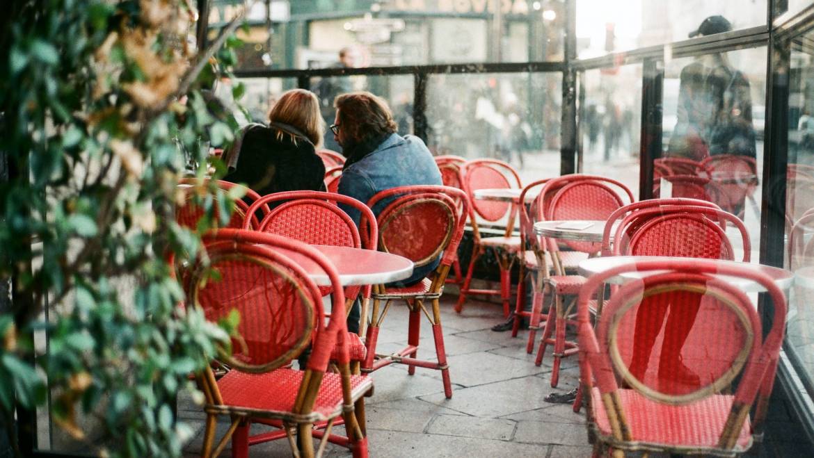 CATALUÑA: COVID-19. Bares y restaurantes pueden abrir hasta las 5 de la tarde a partir del lunes 8 de marzo