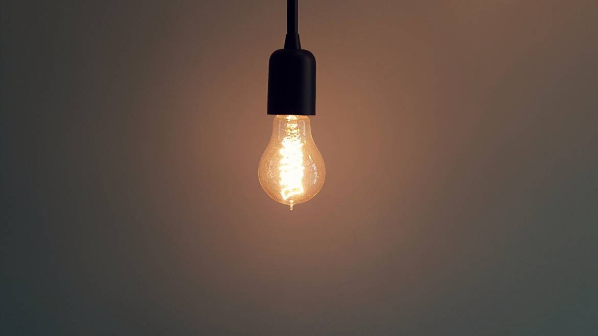 Noves mesures fiscals per a frenar el preu de la llum