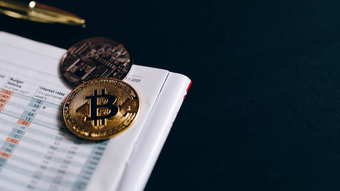 Aviso de la AEAT: En el modelo 720 no se informa de monedas virtuales (criptomonedas) para el ejercicio 2021