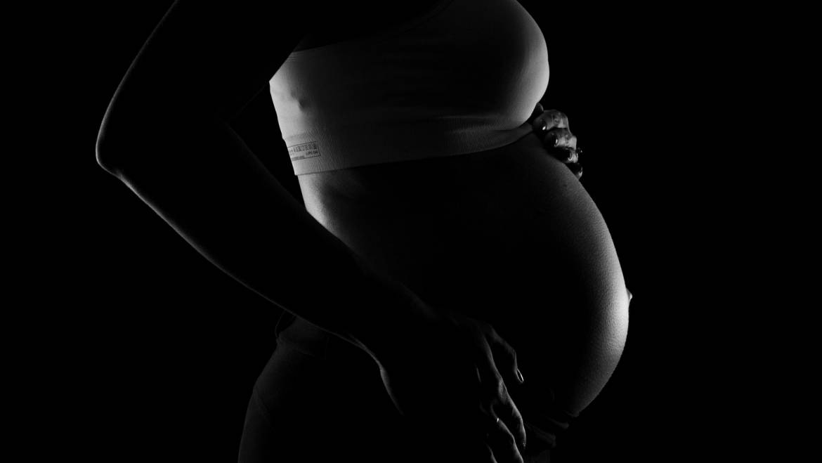 Las prestaciones de riesgo durante el embarazo y la lactancia en relación con los ERTES