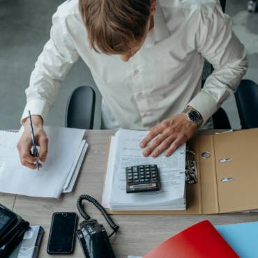 Operaciones vinculadas: noviembre es el mes clave para informar a Hacienda
