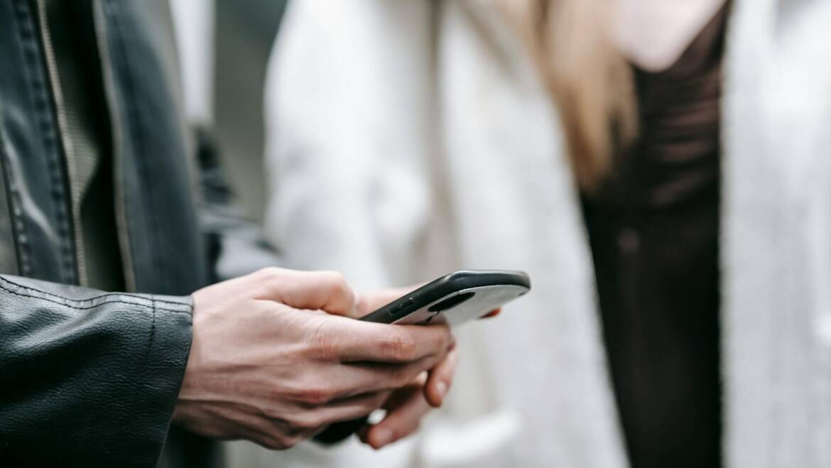 La protecció de dades entra de ple en l’ús laboral del telèfon privat
