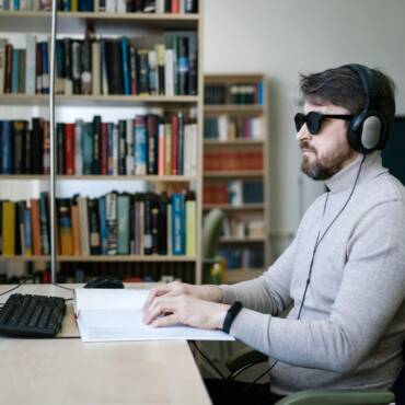 Contractes, webs, atenció al client i ocupació hauran de ser més fàcils d’entendre a partir del 2027